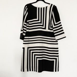 Black white mono retro print Tahari dress